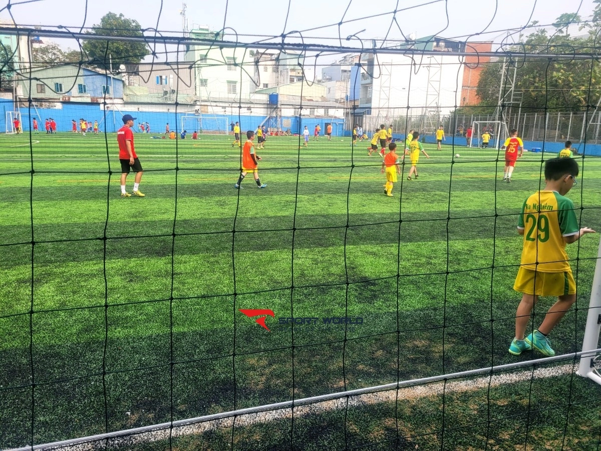 Sân bóng đá HT Sports