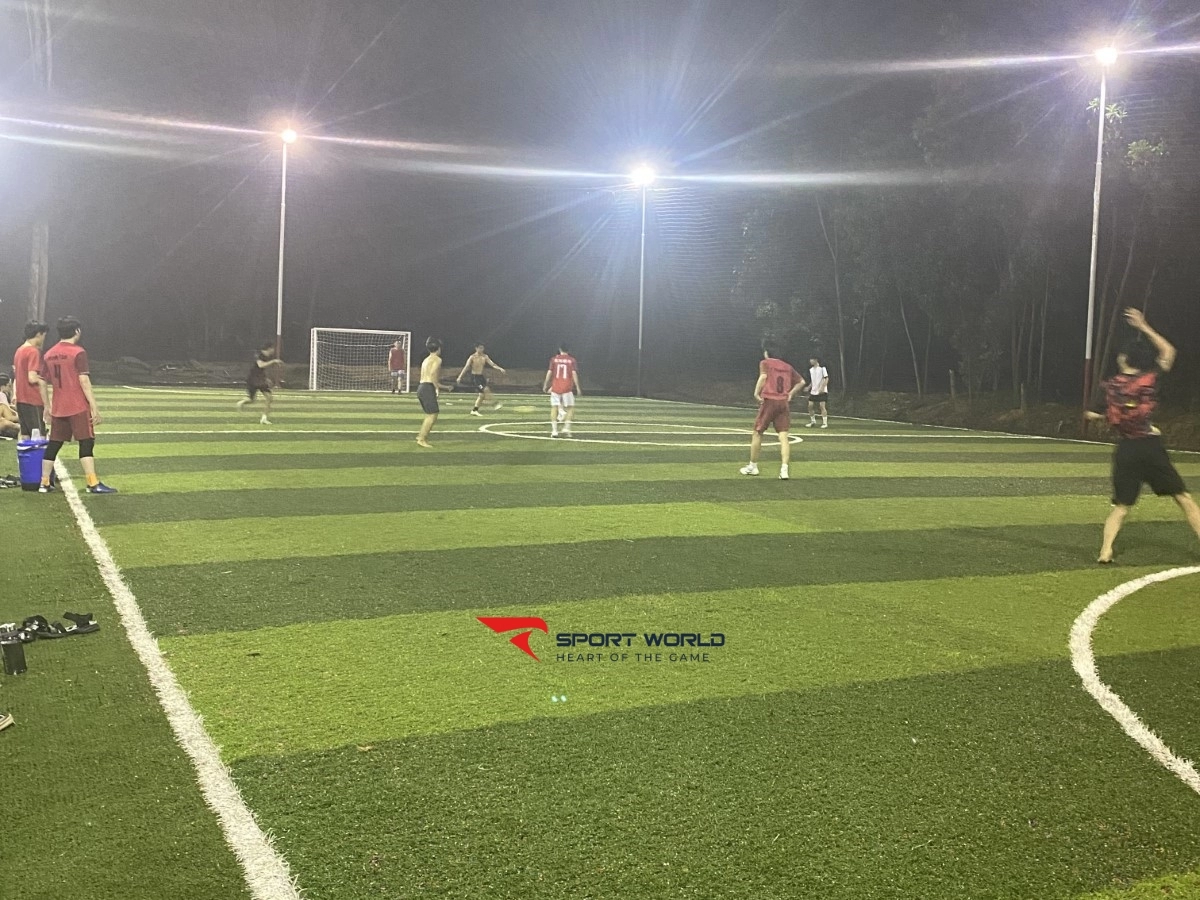 Sân bóng đá Mười Thọ