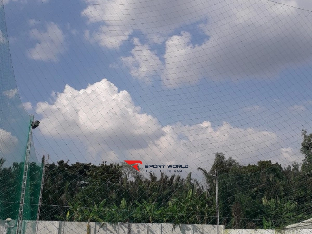 Sân bóng đá Toàn Thắng