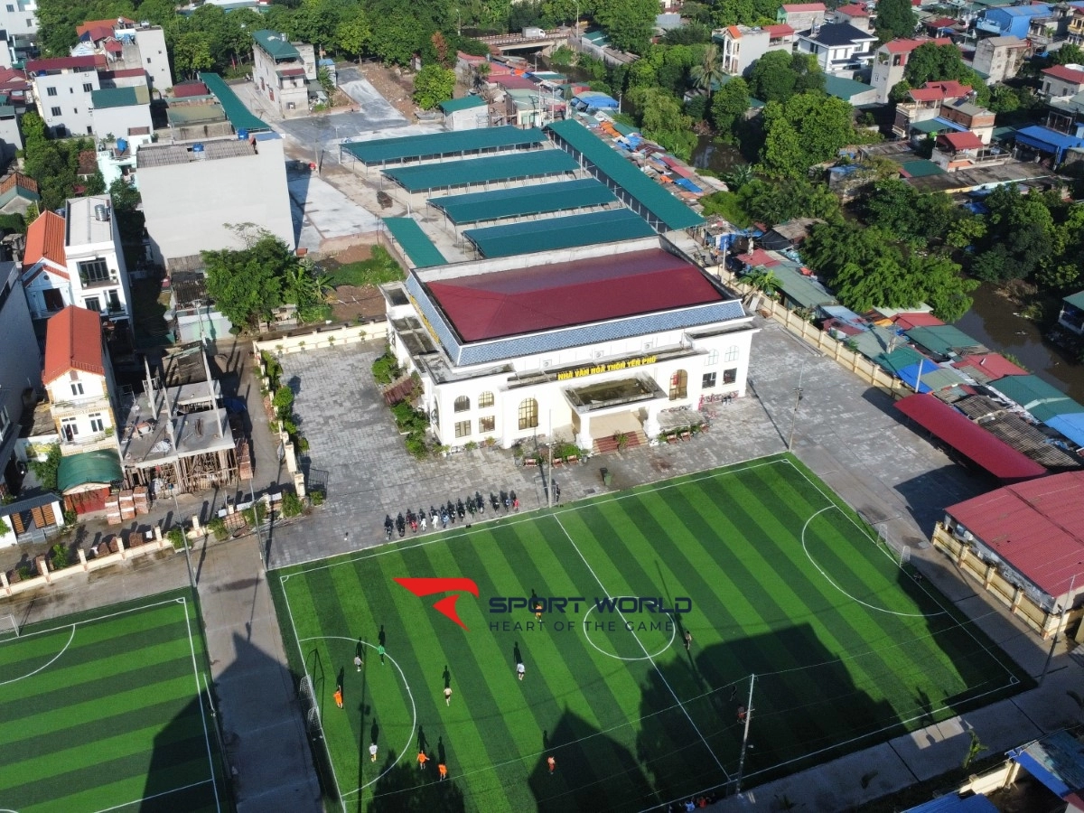 Sân bóng đá Giai Phạm