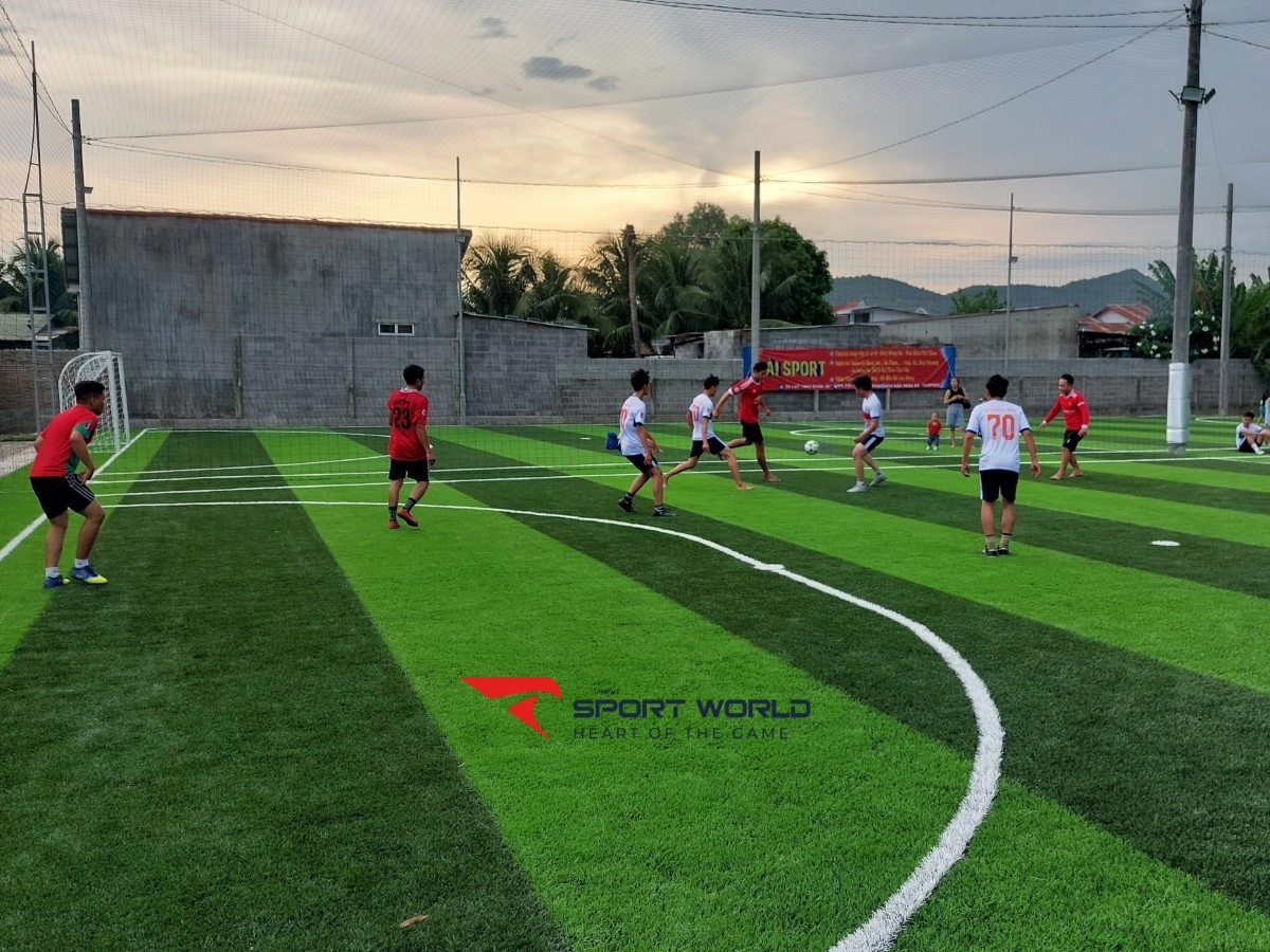 Sân bóng đá Diên Sơn Hai Nhân