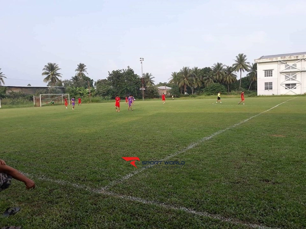 Sân bóng đá nhân tạo Vĩnh Trung