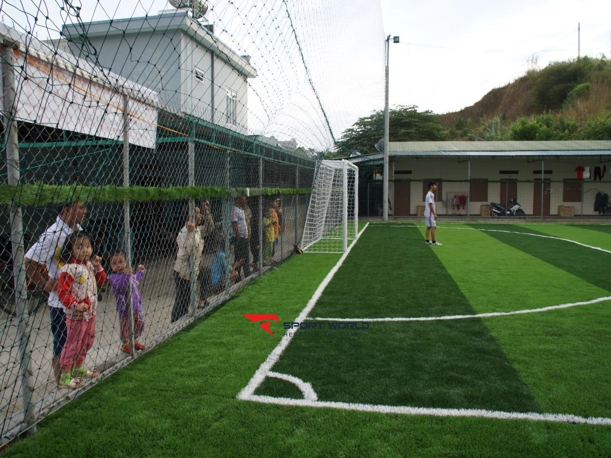 Sân bóng đá Phố Núi - Phố Núi Stadium