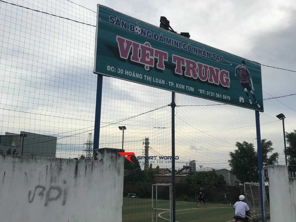 Sân bóng đá VIỆT TRUNG