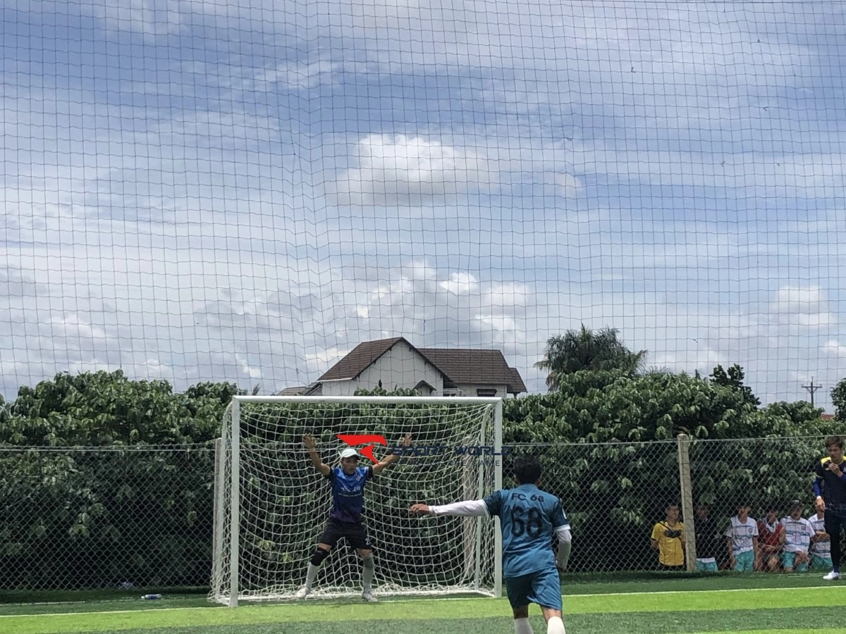 Sân bóng đá Sơn Lâm