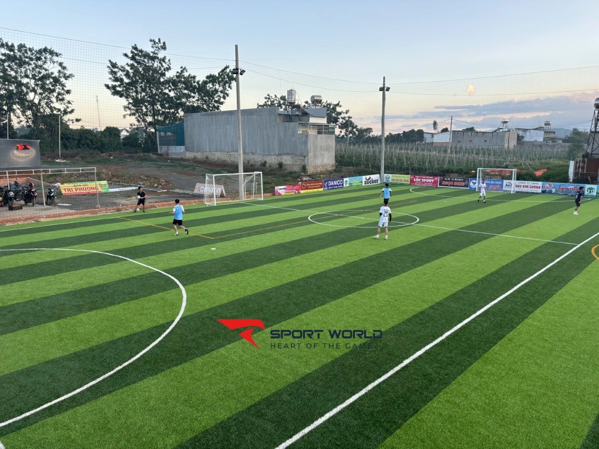 Sân bóng đá Phúc Hưng - Lâm Đồng
