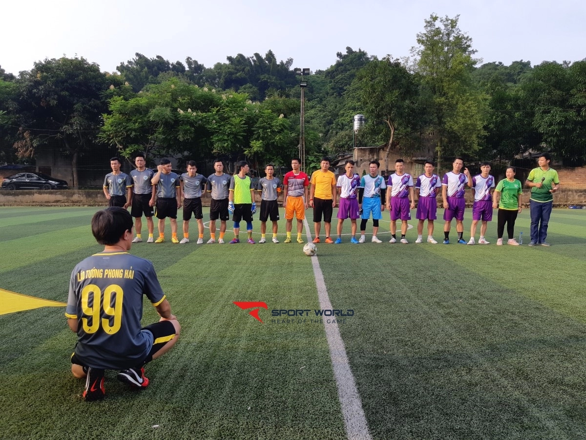 Sân bóng đá Tằng Loỏng