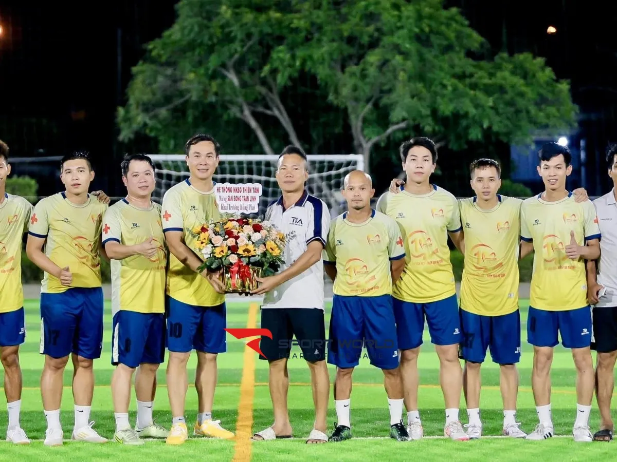 Sân bóng đá Trần Linh Long An