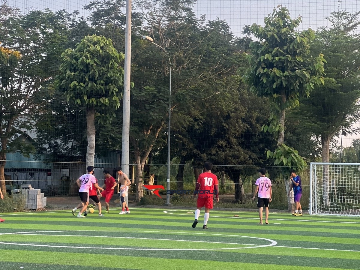 Sân bóng nhân tạo HBIS