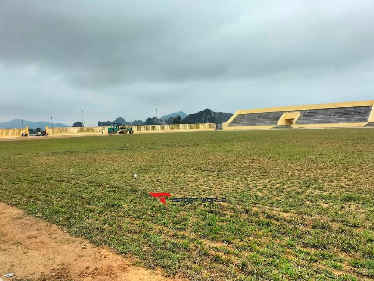 Sân vận động TX Hoàng Mai