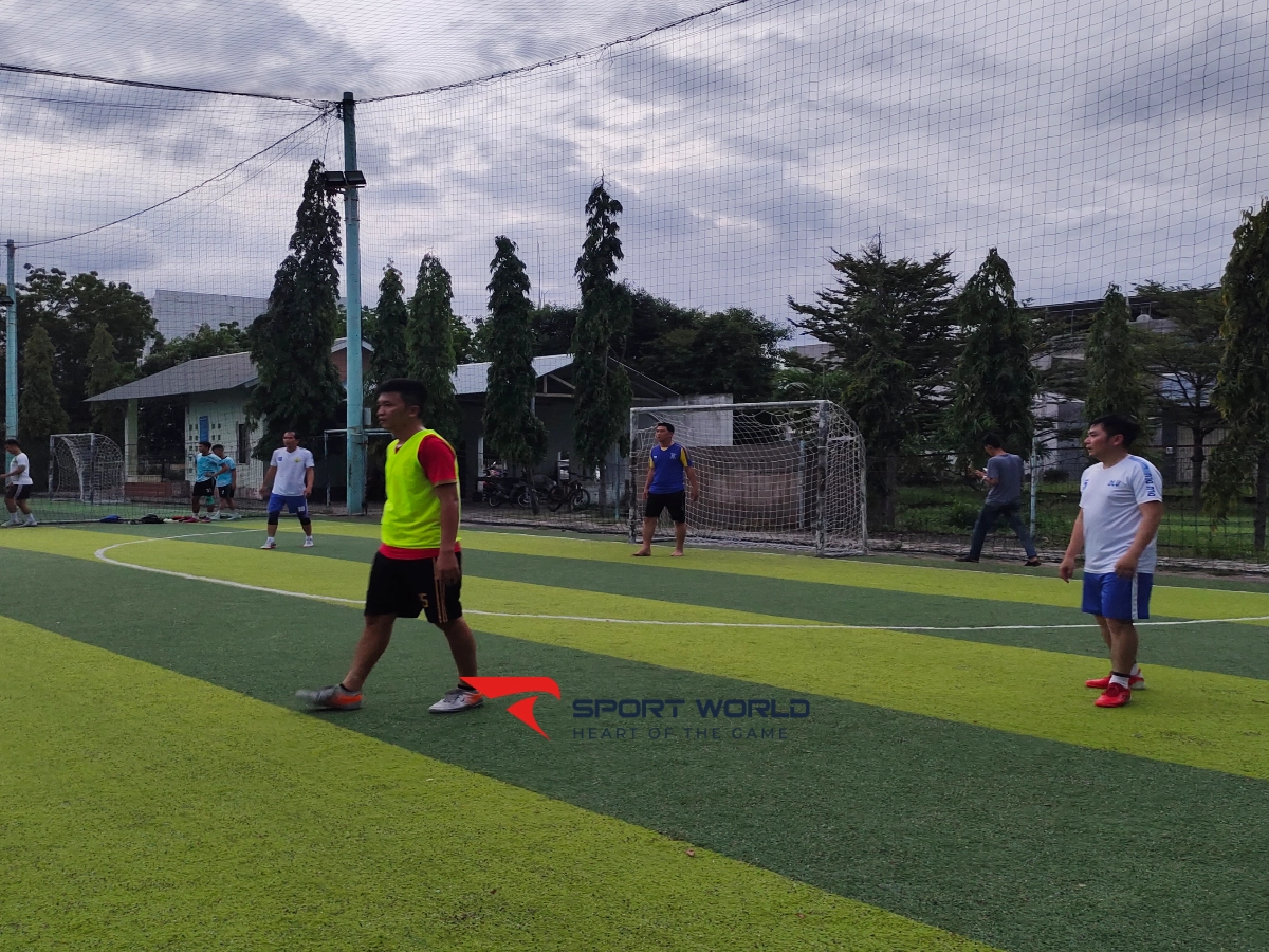 Sân bóng đá Khang Ninh