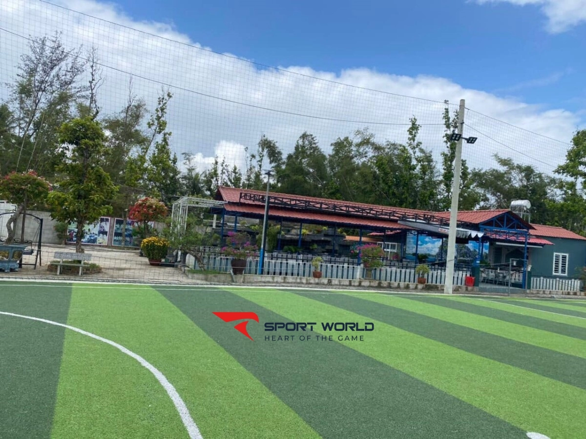 Sân bóng đá Lê Sang