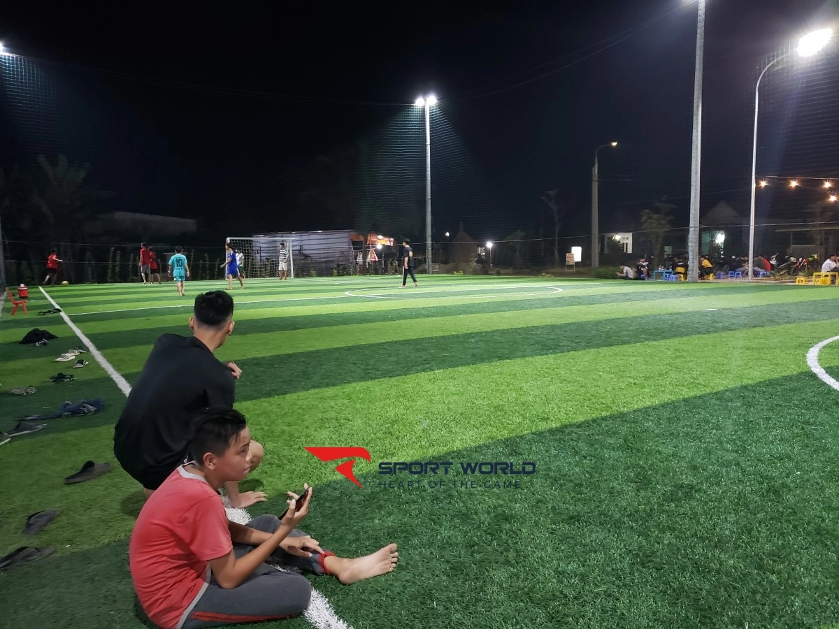 Sân bóng đá Truyền Kỳ