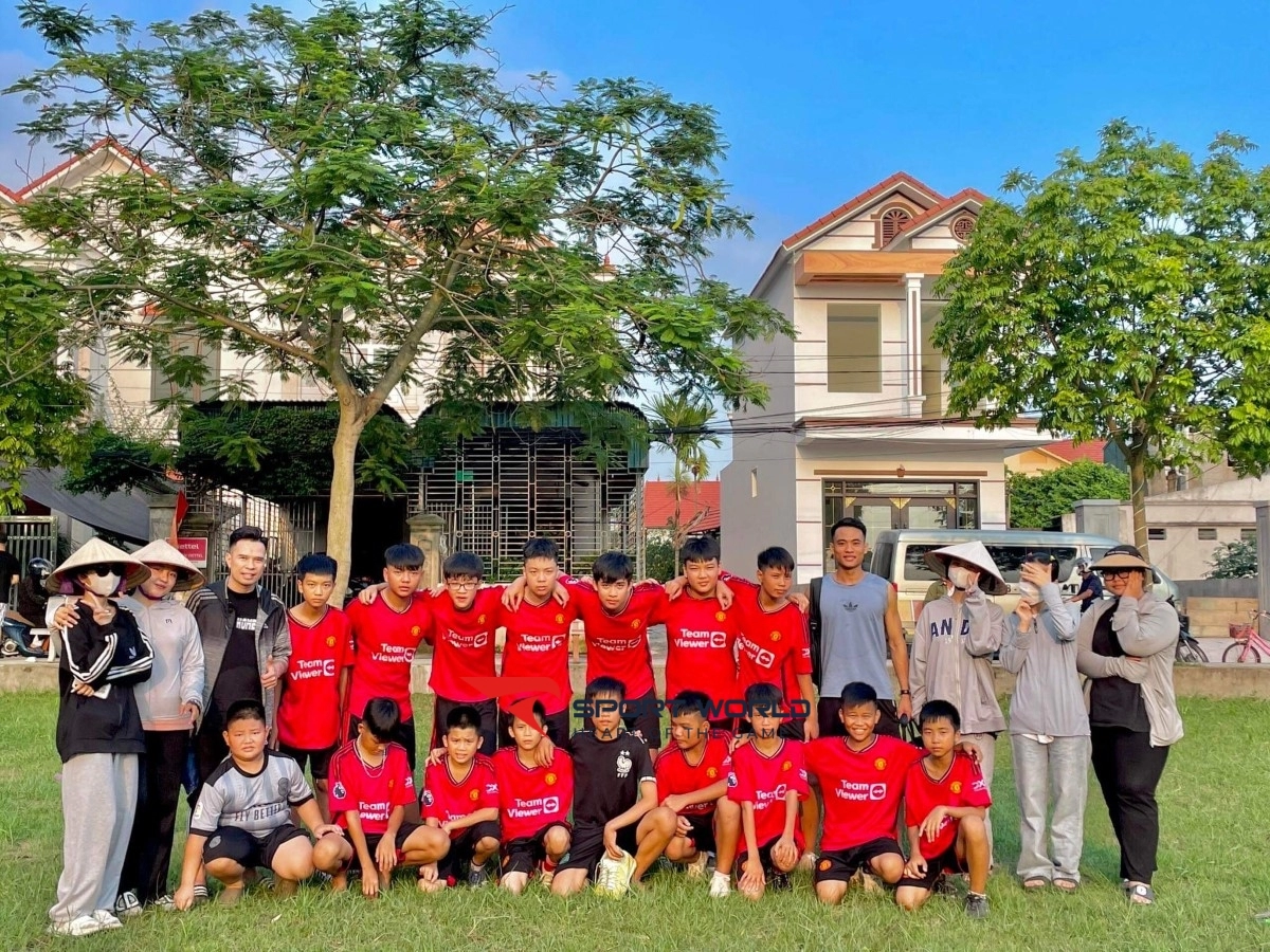 Sân bóng Cổ Giản