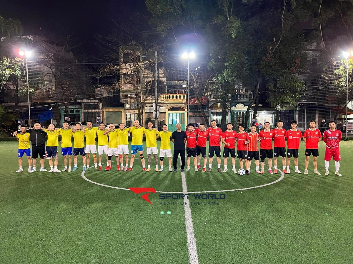 Sân bóng Cao Xanh - Hạ Long