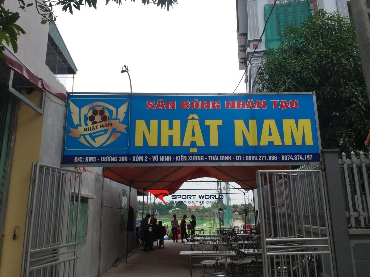 Sân bóng nhân tạo Nhật Nam