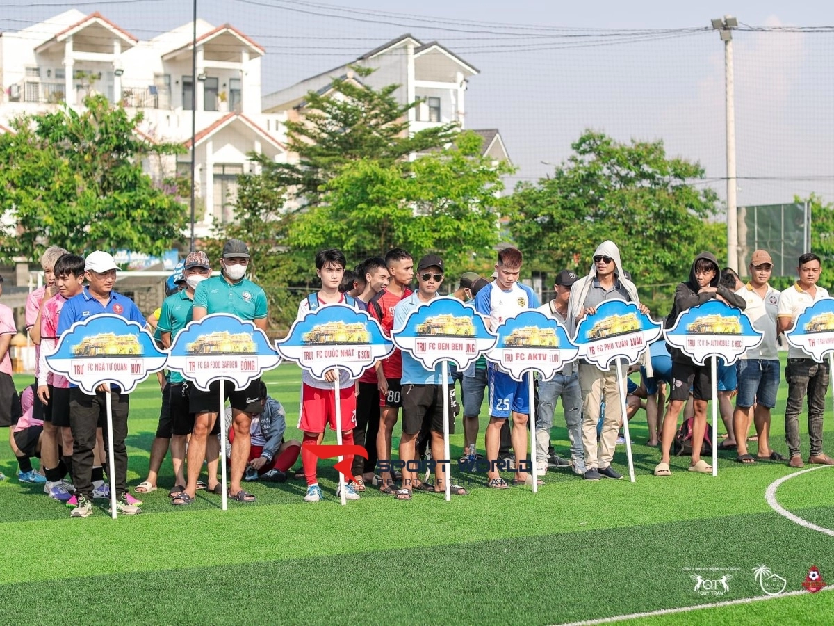 Sân bóng nhân tạo Green Stadium