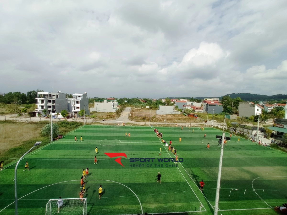 Sân bóng Đô Thị