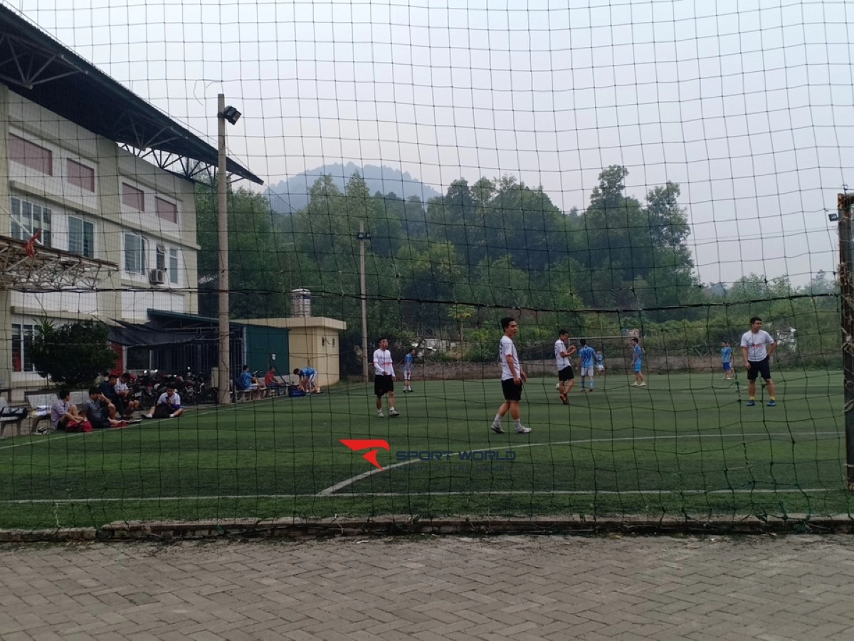 Sân bóng chung cư Bảo Quân