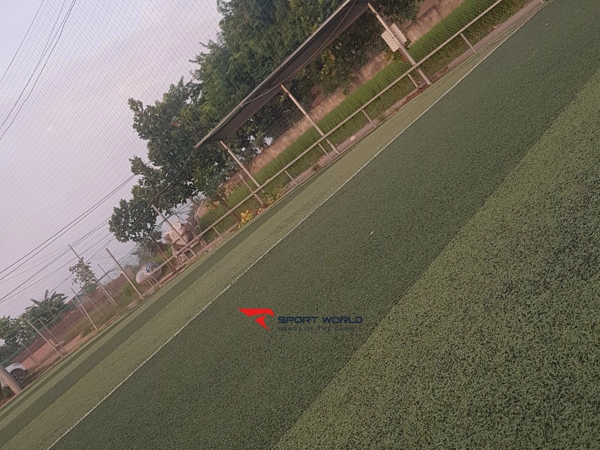 Sân bóng quân phương