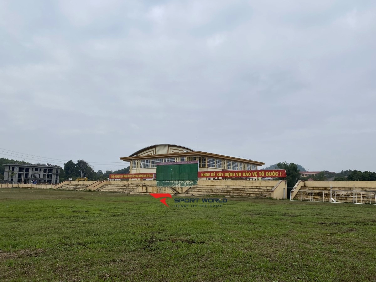 Sân Bóng Đá Trấn Yên