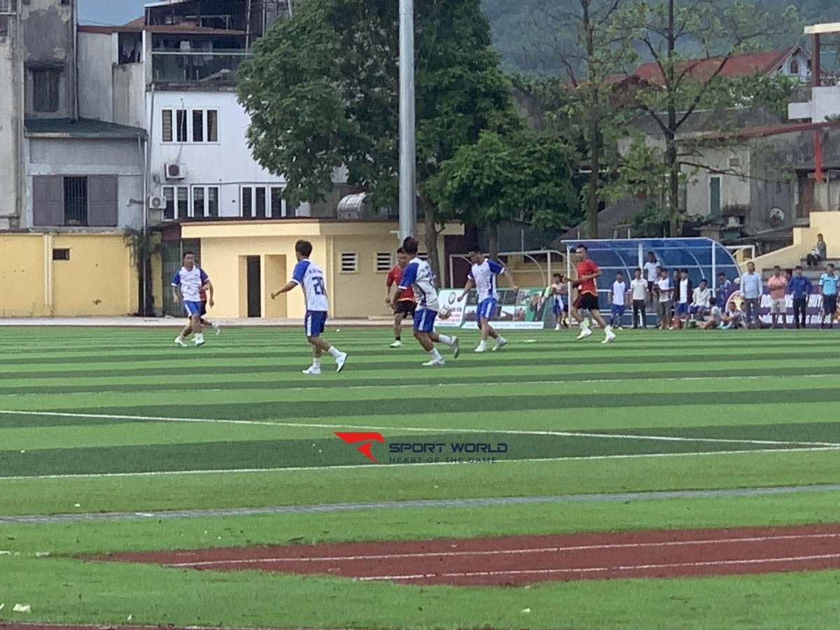 Sân vận động Văn Yên