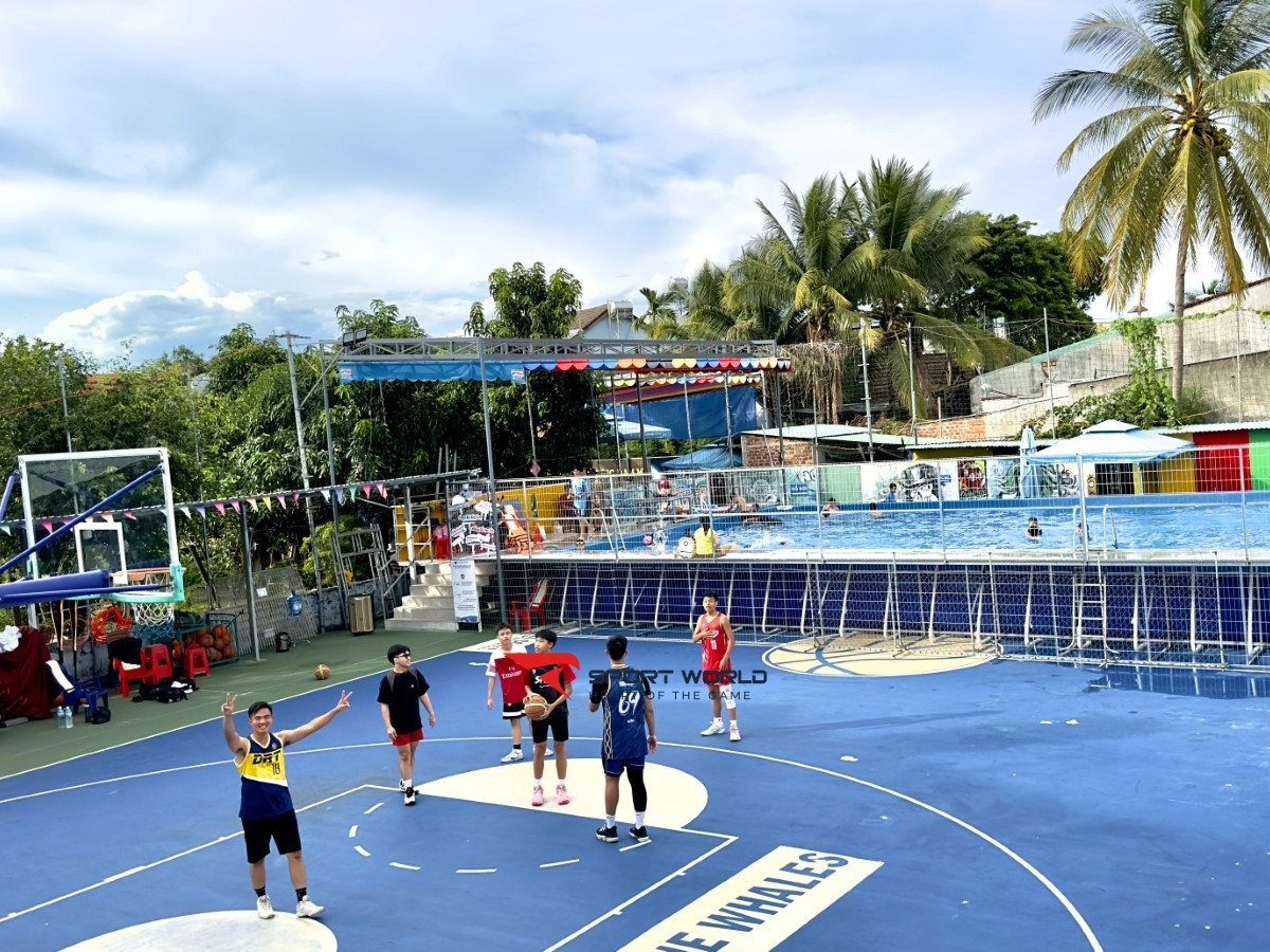 Sân bóng rổ Kom Tum