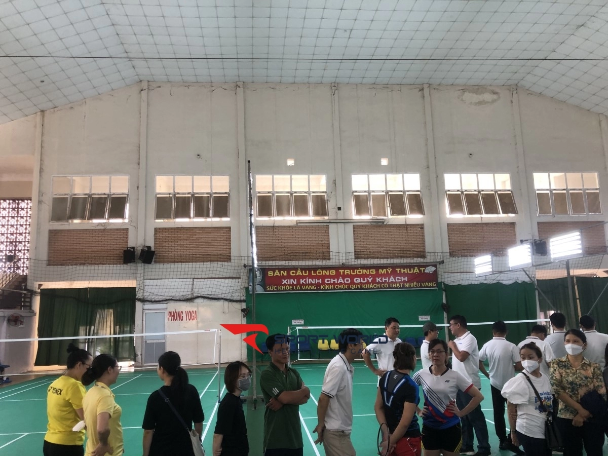 Sân cầu lông KTX Cao Đẳng Mĩ Thuật