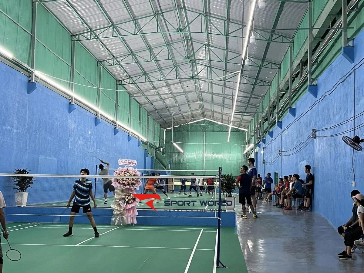 Sân cầu lông Nhật Quang