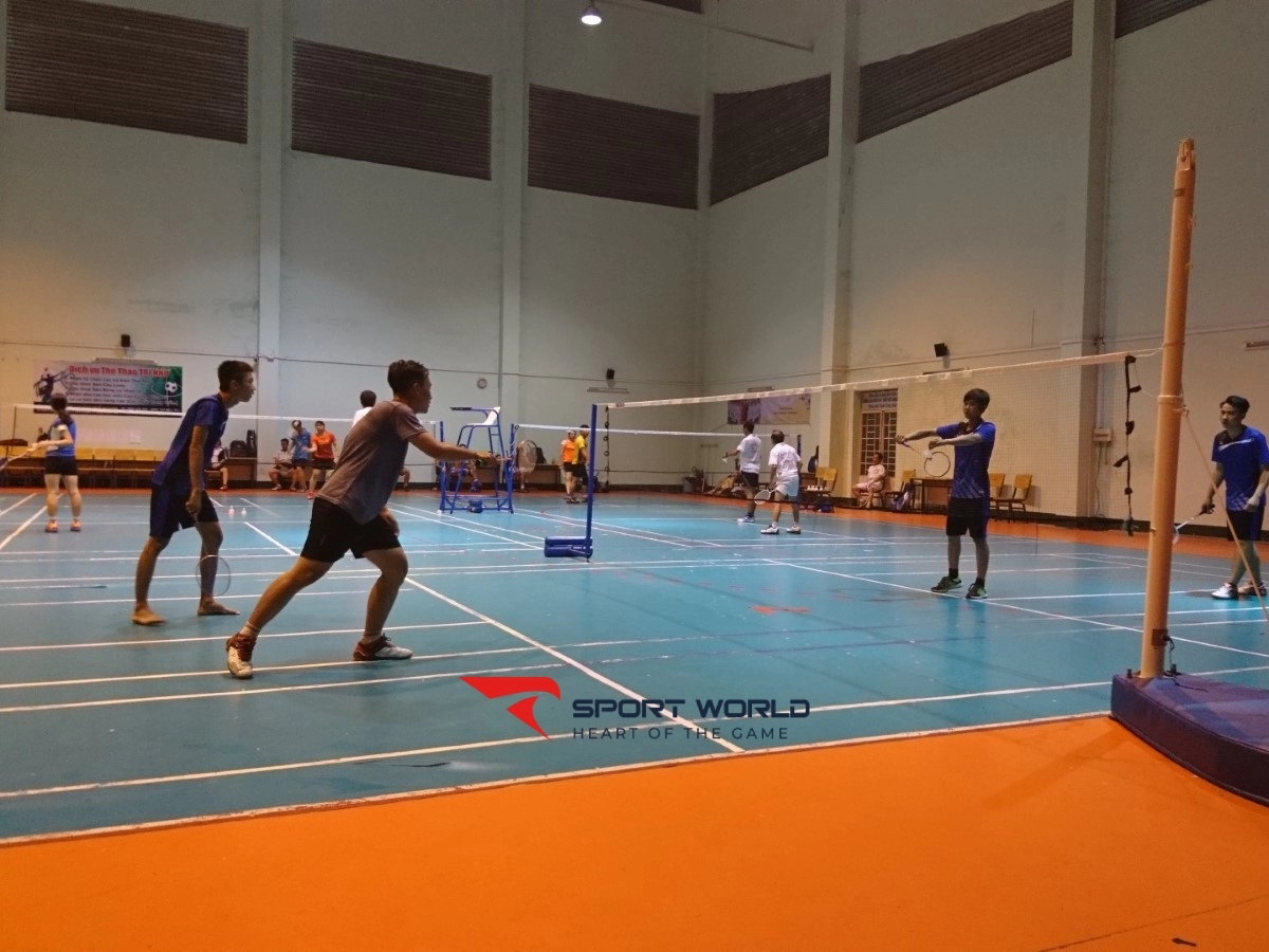 Sân cầu lông Trường Cao Đẳng Nghề An Giang