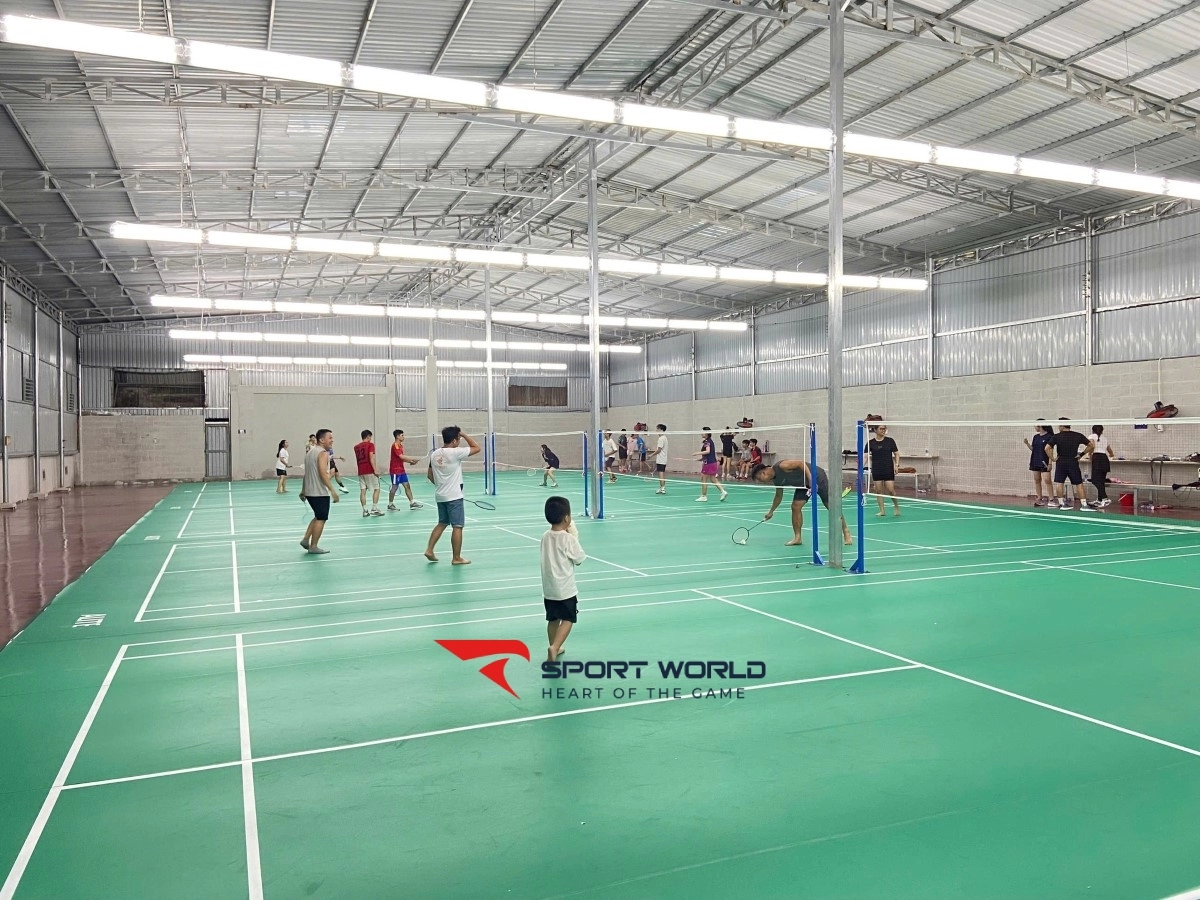 Sân cầu lông CLB TPT Sport - Làng Đại học