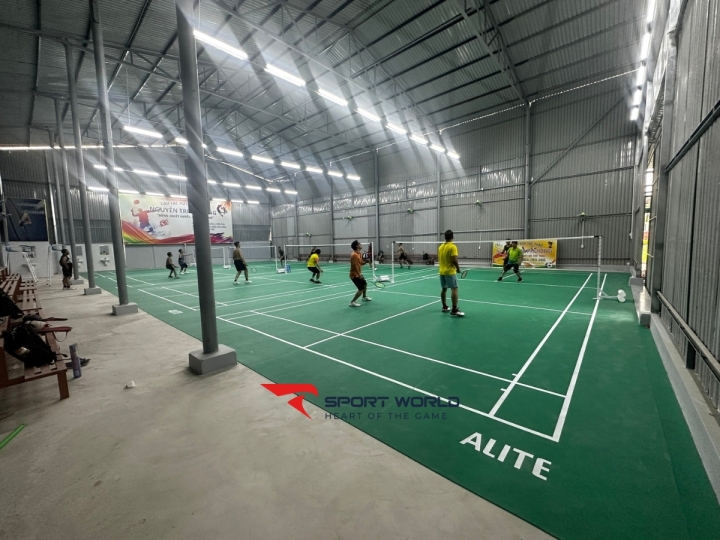 Sân cầu lông - bóng đá khu liên hợp thể thao Nguyễn Tri Phương