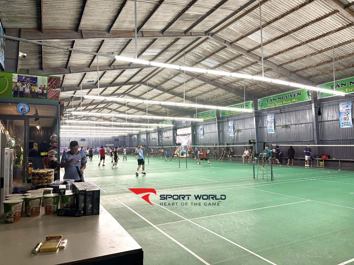 Sân cầu lông Tấn Nguyễn Academy - Dĩ An