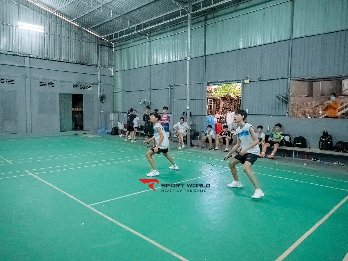 Sân cầu lông Lộc Tấn