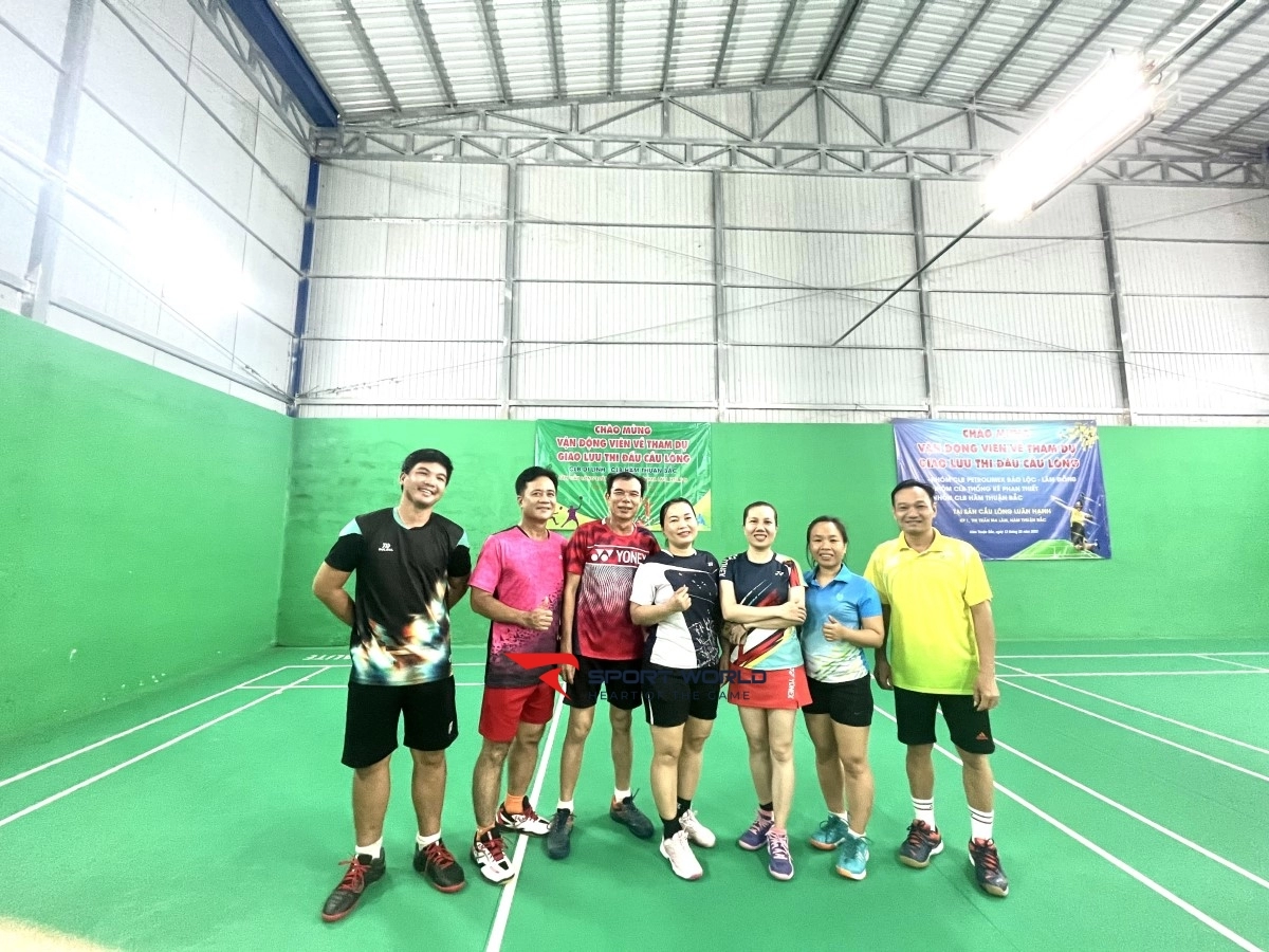 Sân cầu lông Luân Hạnh