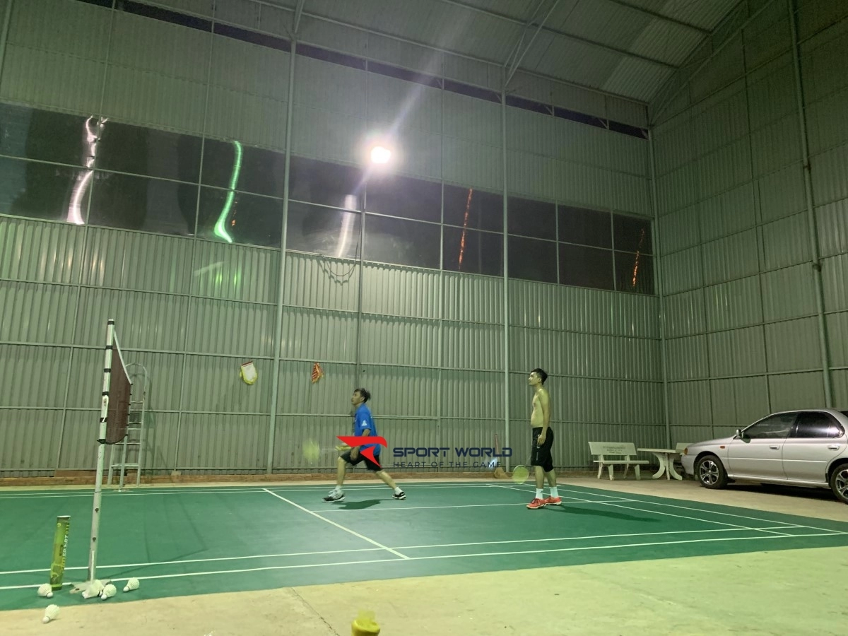 Sân cầu lông Trung Tâm Kiểm Định