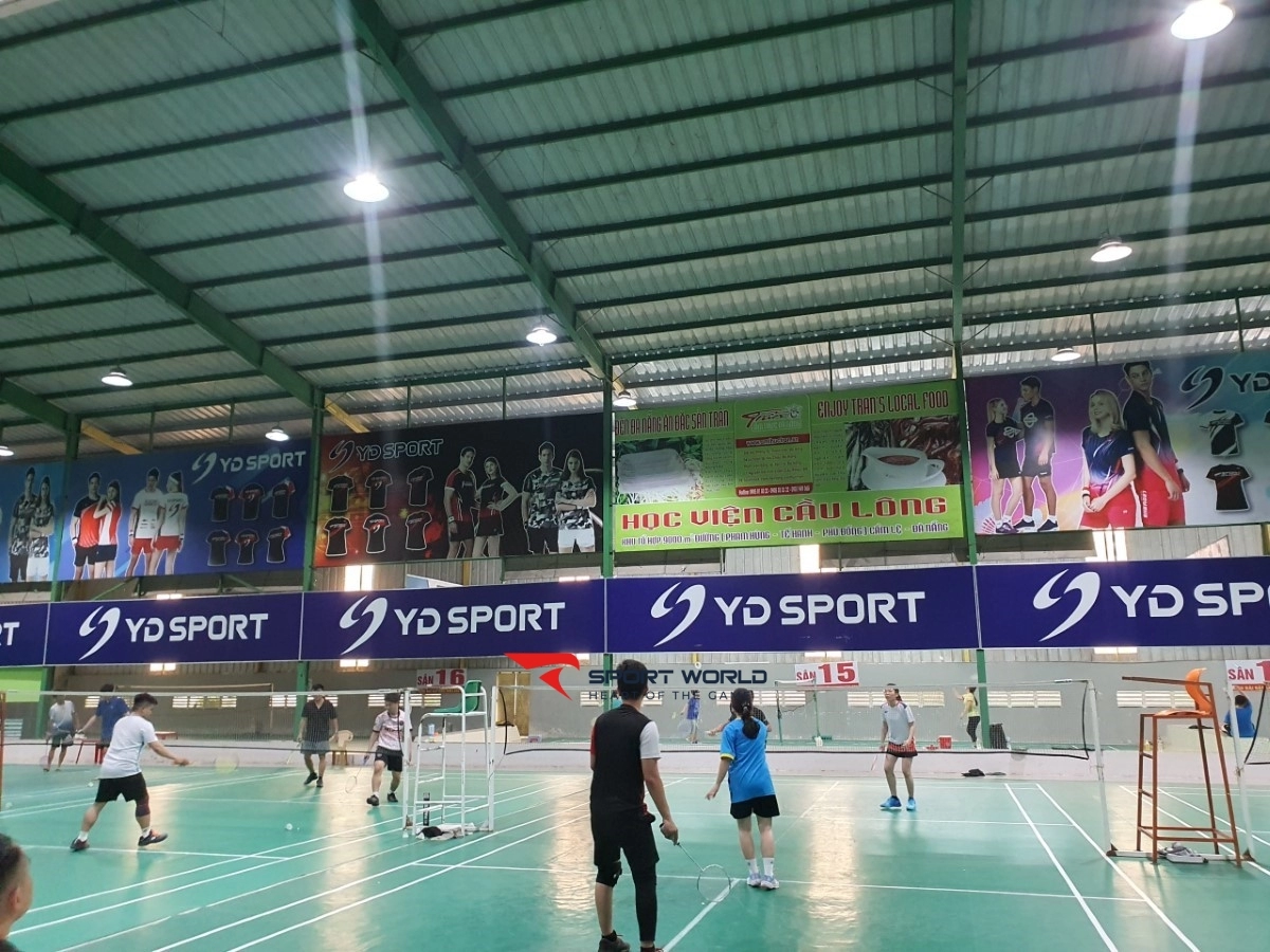 Sân cầu lông Quang Sport Cần Thơ