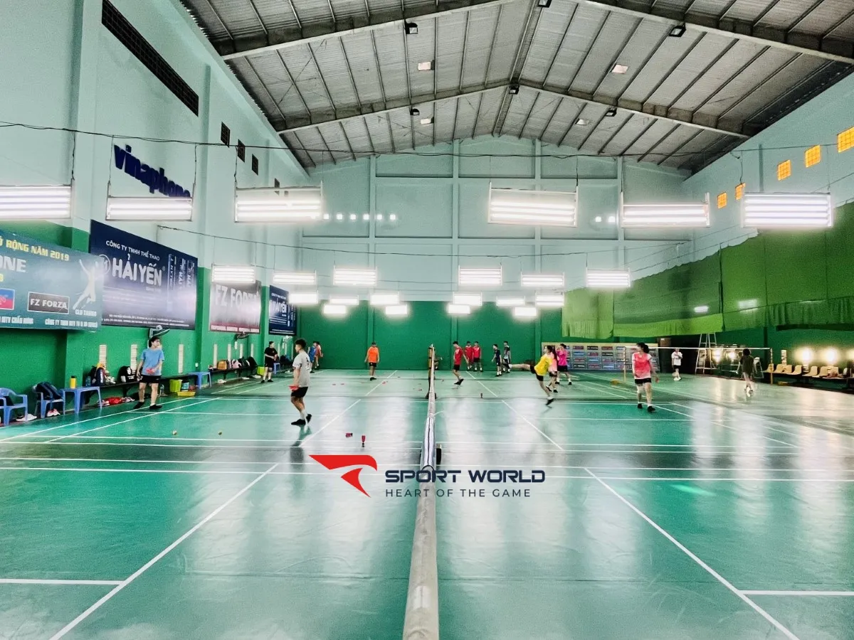 Sân cầu lông Công Linh