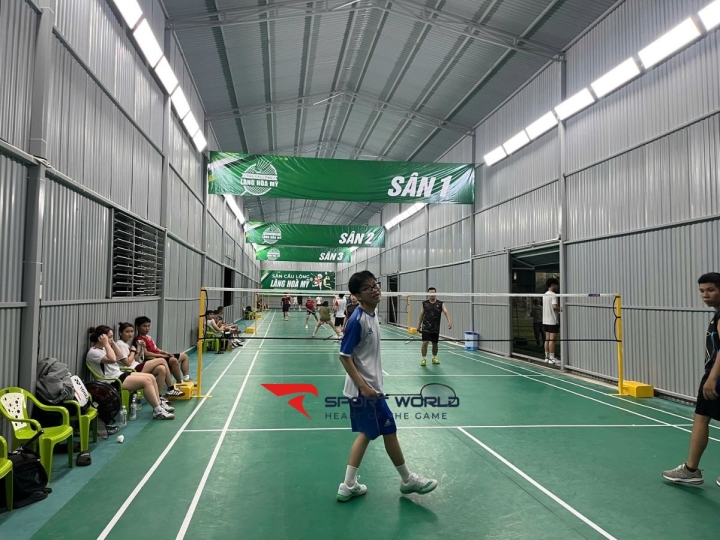 Sân cầu lông làng Hòa Mỹ