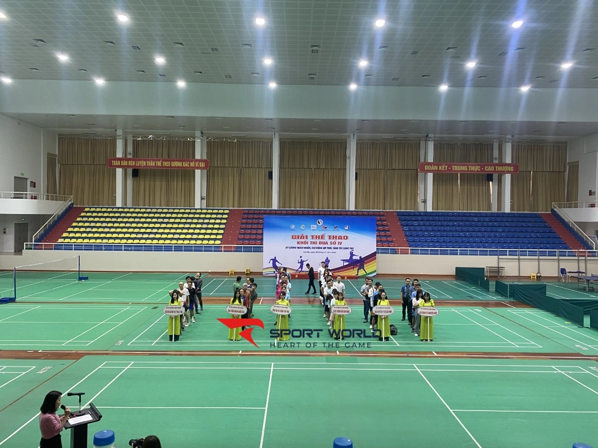 Sân cầu lông Nhà thi đấu Bắc Từ Liêm