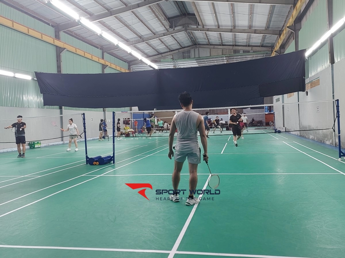 Sân cầu lông US Badminton Trịnh Văn Bô