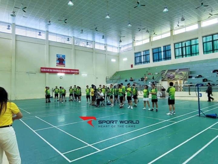 Sân cầu lông trường THPT Xuân Đỉnh