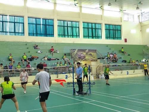 Sân cầu lông trường THPT Xuân Đỉnh