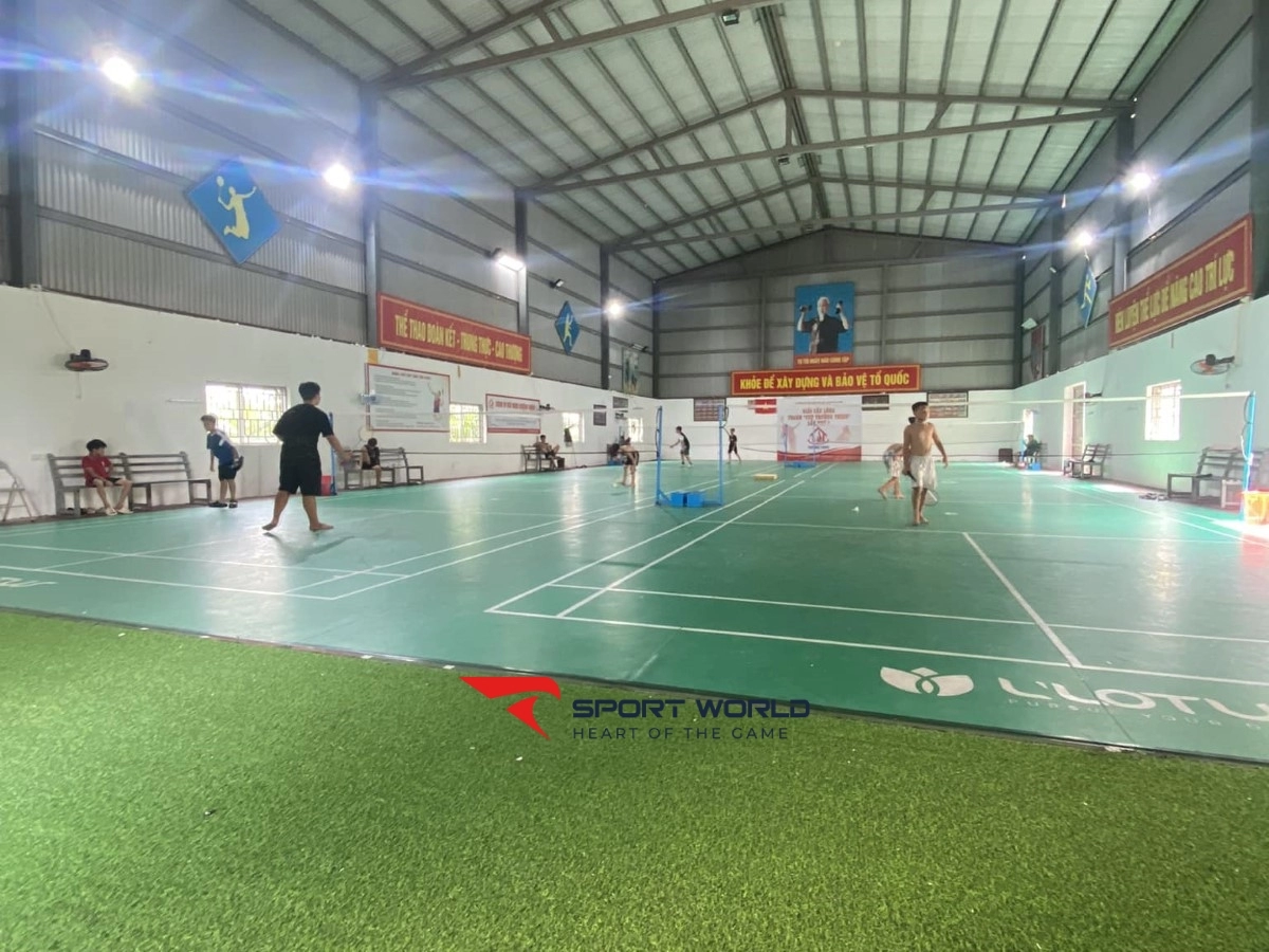Sân cầu lông Tổ 9 Đồng Mai