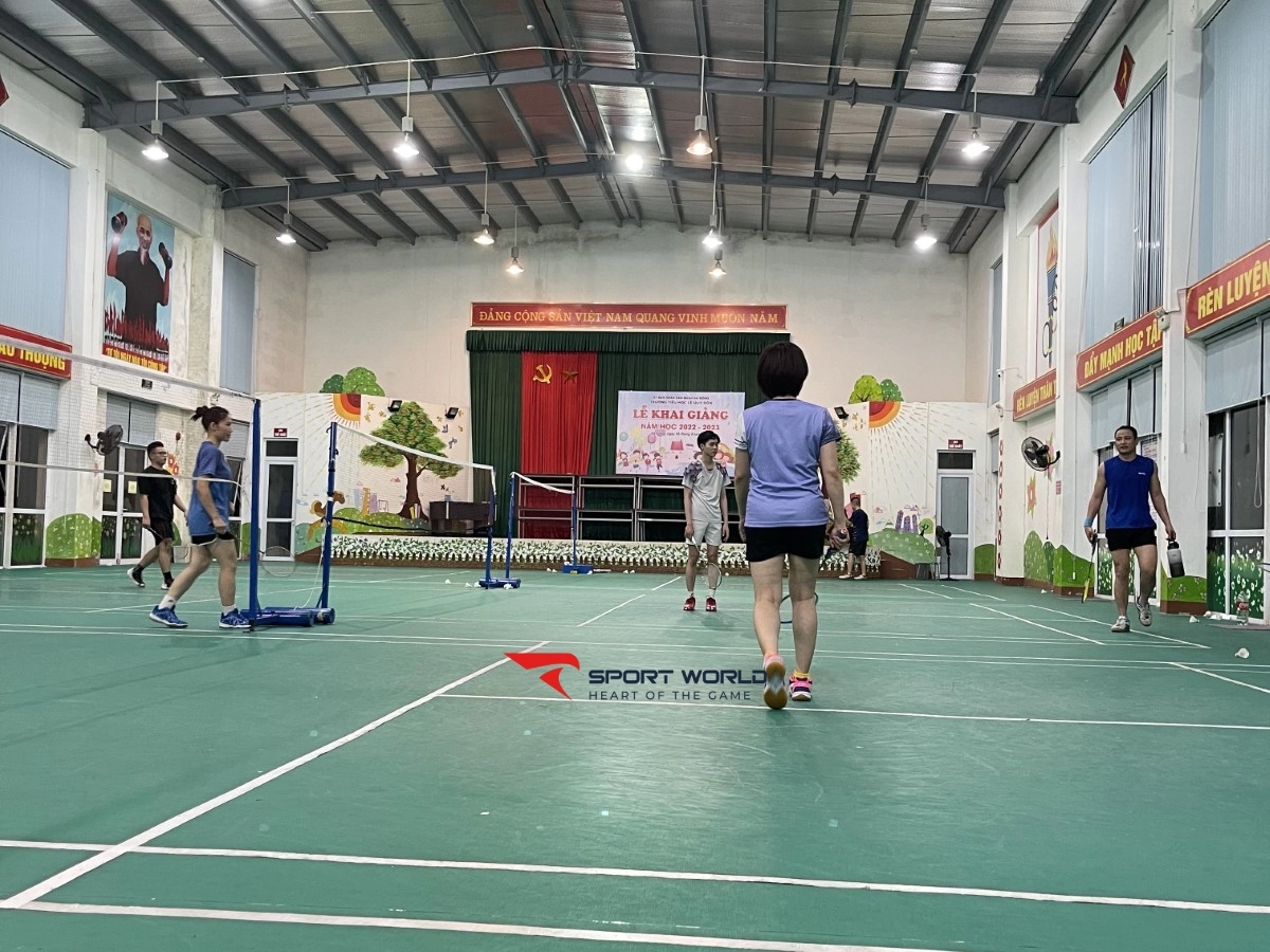 Sân cầu lông Trường Tiểu Học Lê Quý Đôn