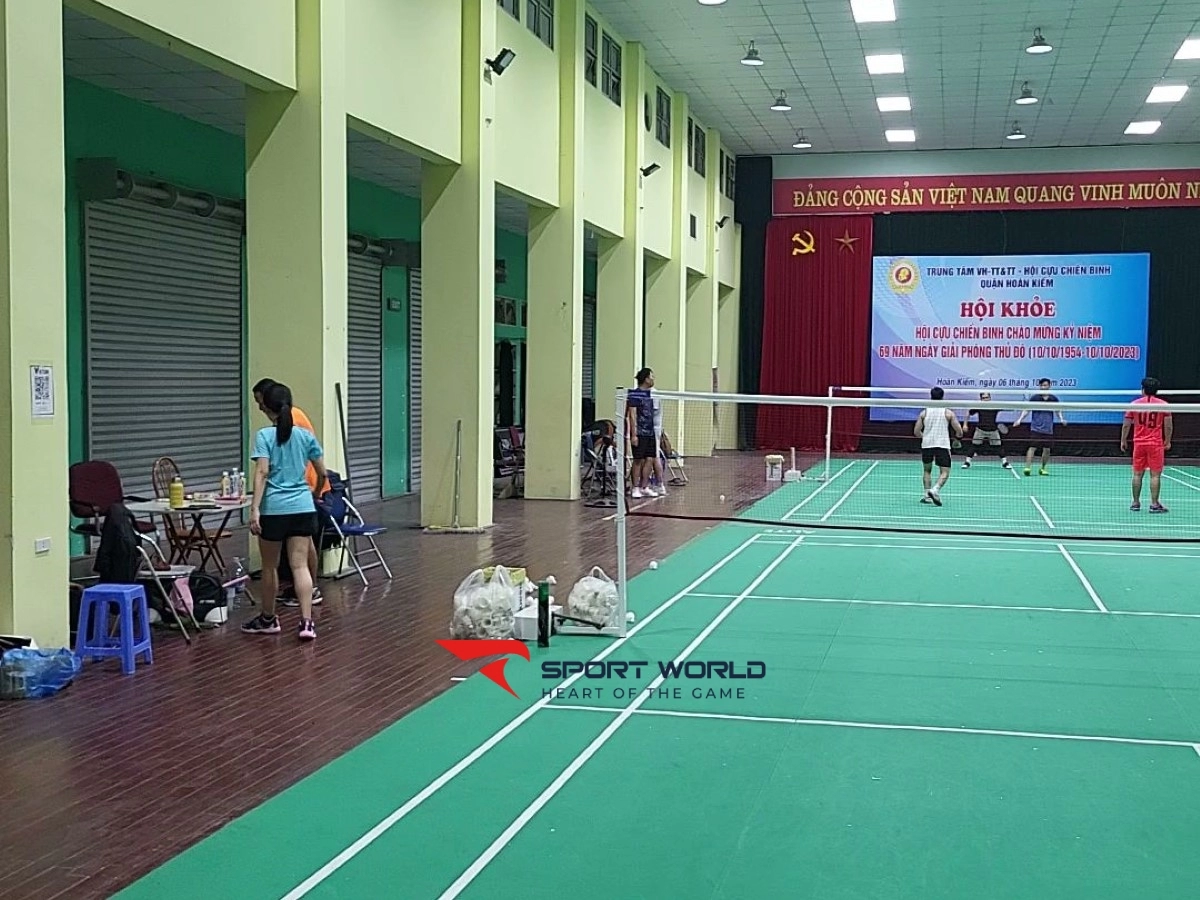 Sân cầu lông HK Sport