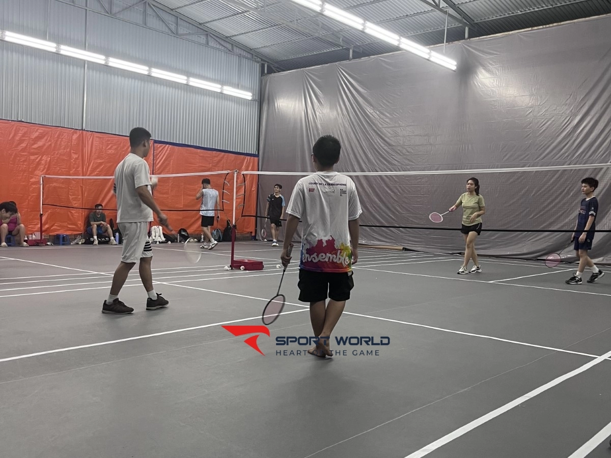 Sân cầu lông QK Badminton