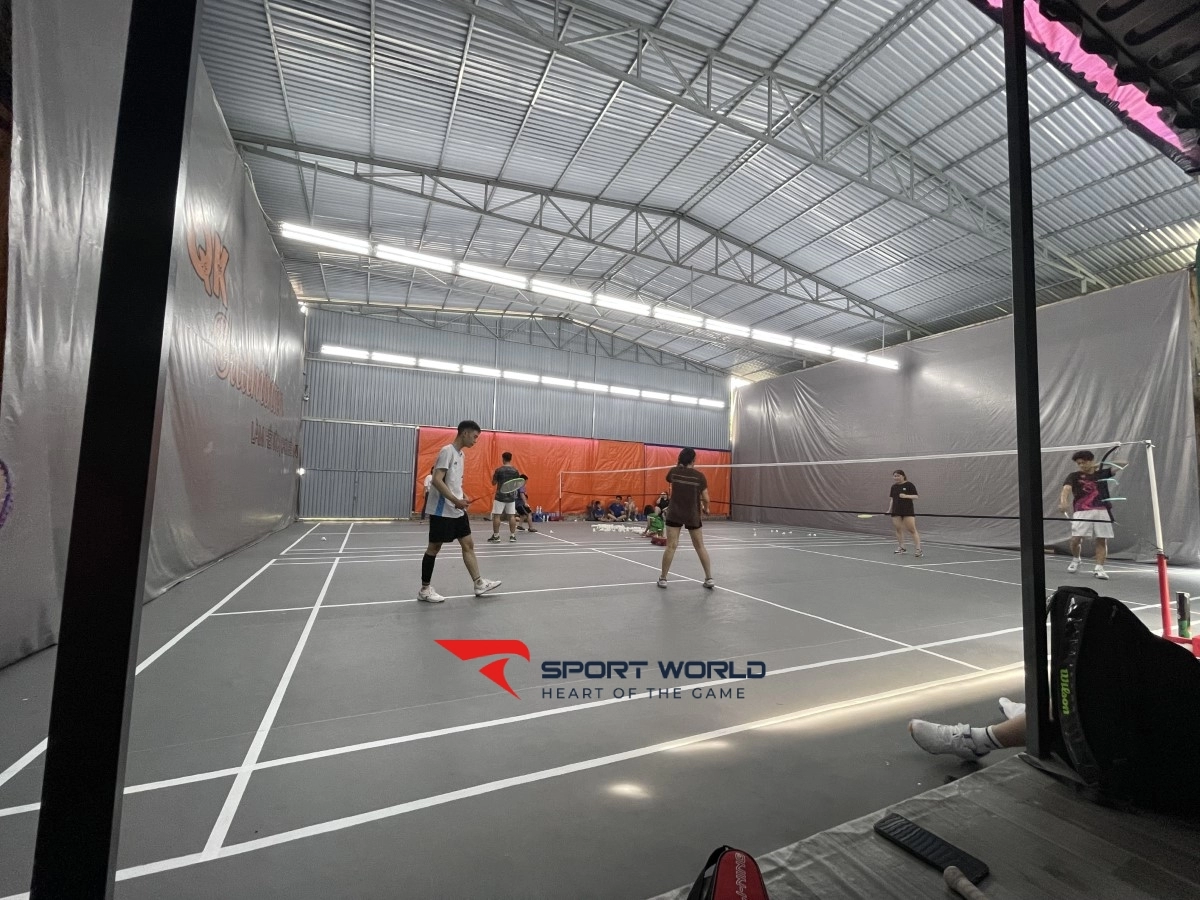 Sân cầu lông QK Badminton