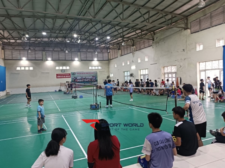 Cầu lông cấp 2 Văn Bình
