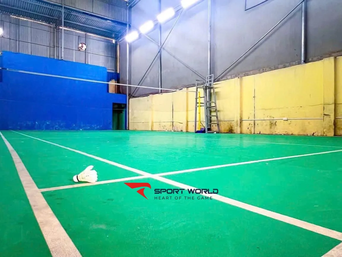 Sân cầu lông EZB Văn Cao